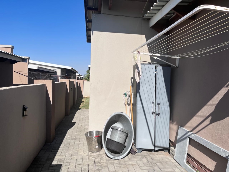 3 Bedroom Property for Sale in Waterval East North West